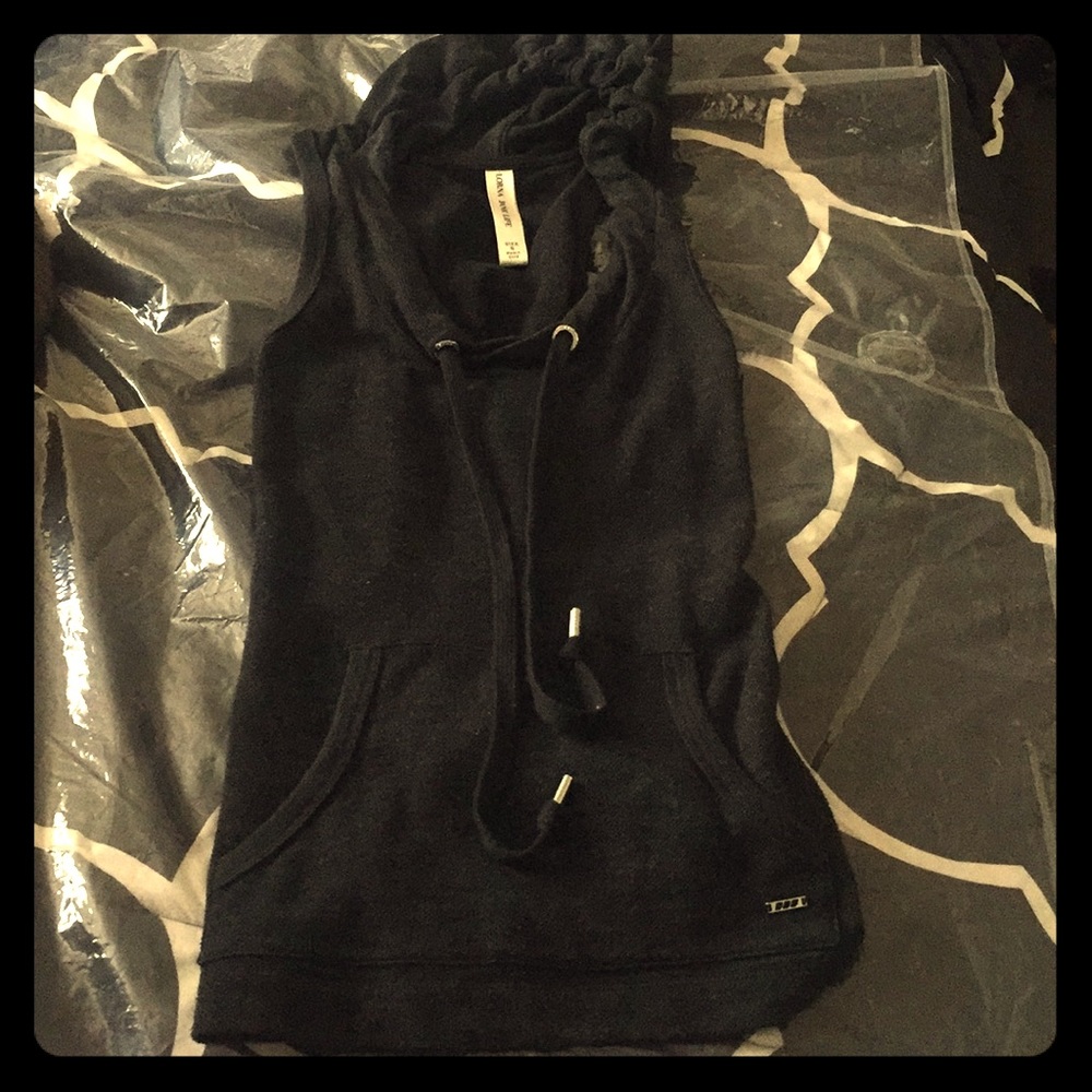 Like new Lorna Jane pullover hooded vest